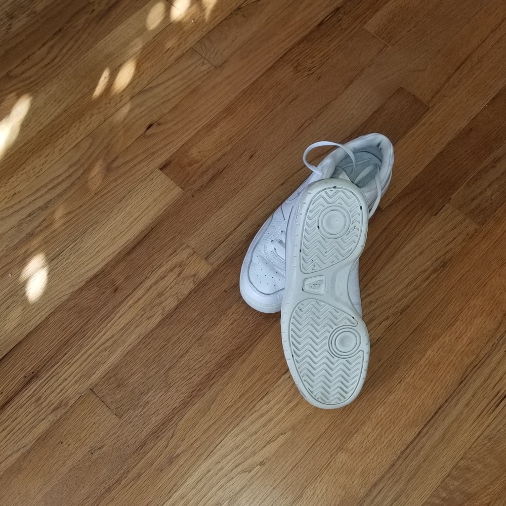 Nike sneakers - Picture 6 of 8
